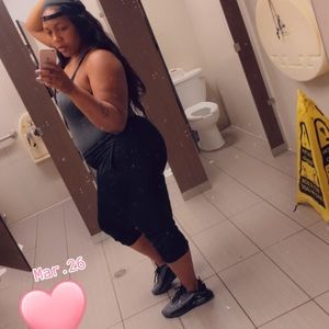 Meet your Posher, Laresha